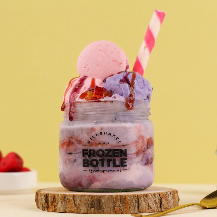 Berry Blast Macaron Sundae