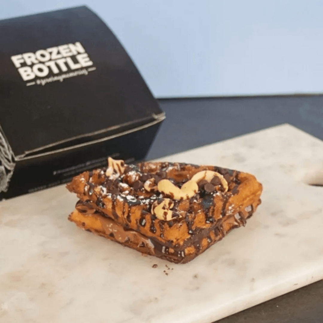 Choco Snicker Twist Waffle