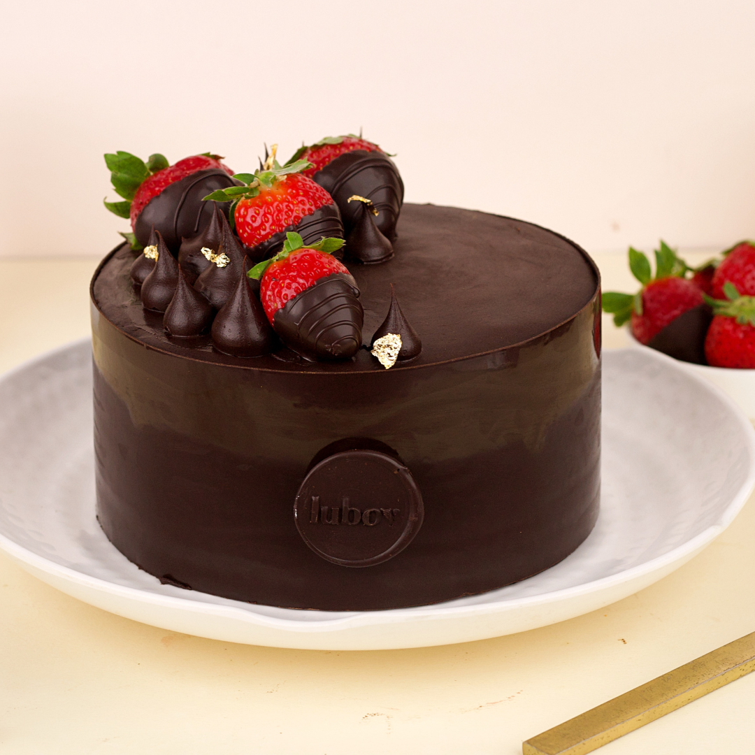 Valentine Cake - Dark Chocolate & Strawberry Cake