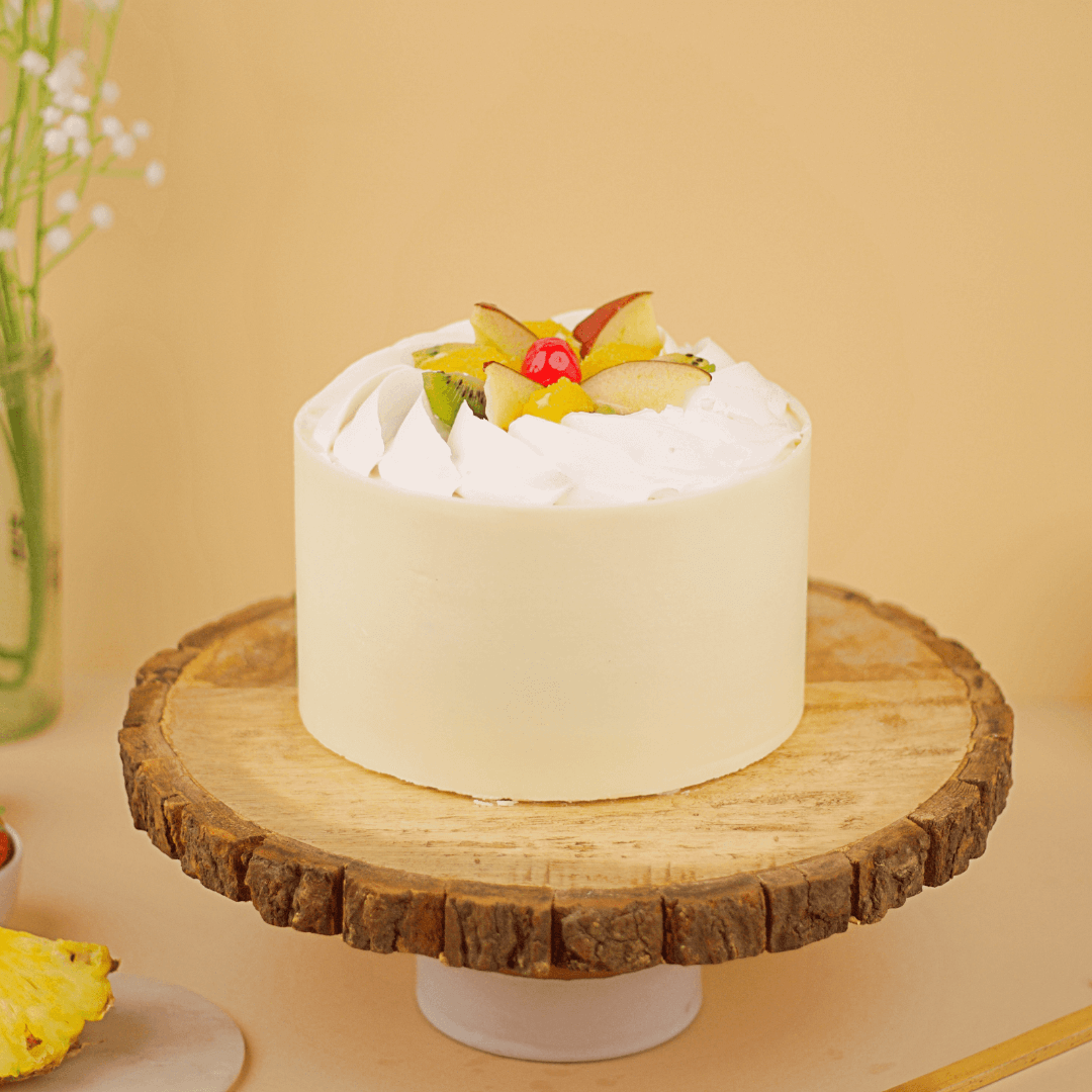 Premium Photo | Fruit cake. raspberry cake with chocolate. chocolate cake.  mint decor. cheesecake.