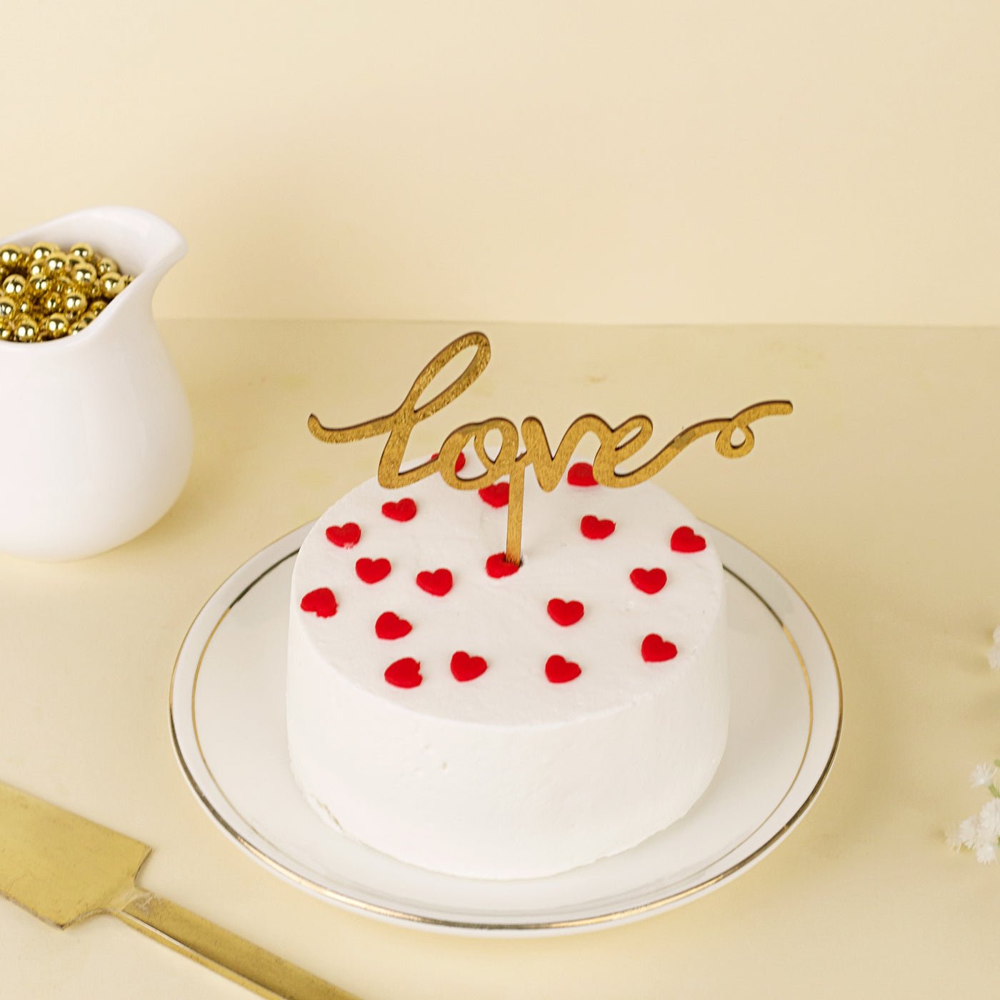 Valentine Cake - Love me more!